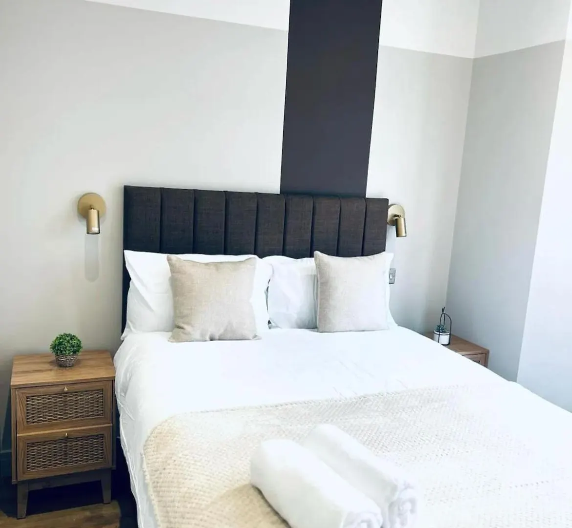 London South Charming Ensuite Look Like Hotel Designer Room Appart hôtel