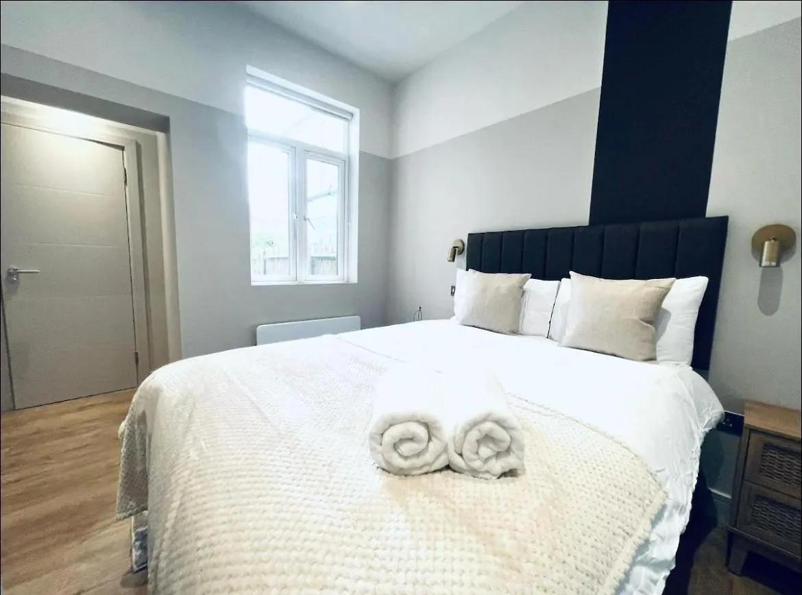 Appart hôtel London South Charming Ensuite Look Like Hotel Designer Room
