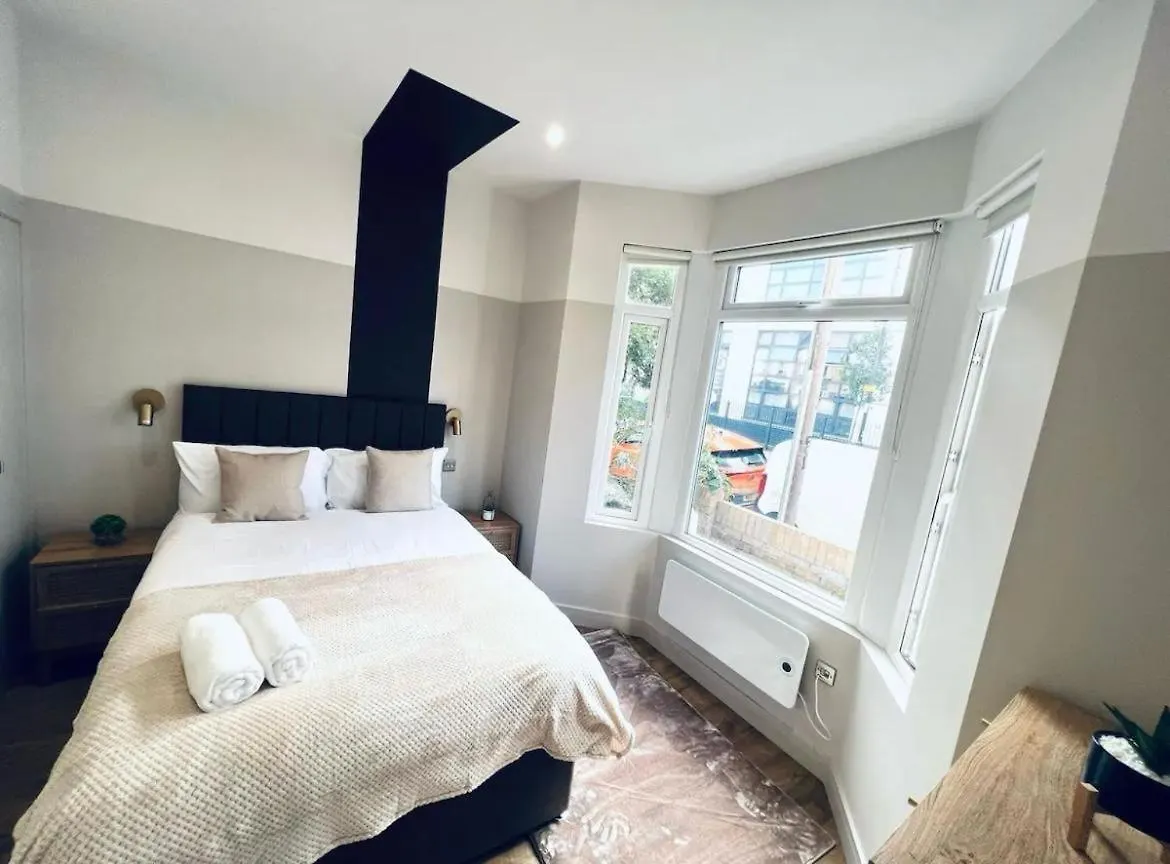 London South Charming Ensuite Look Like Hotel Designer Room 0*,  Royaume-Uni