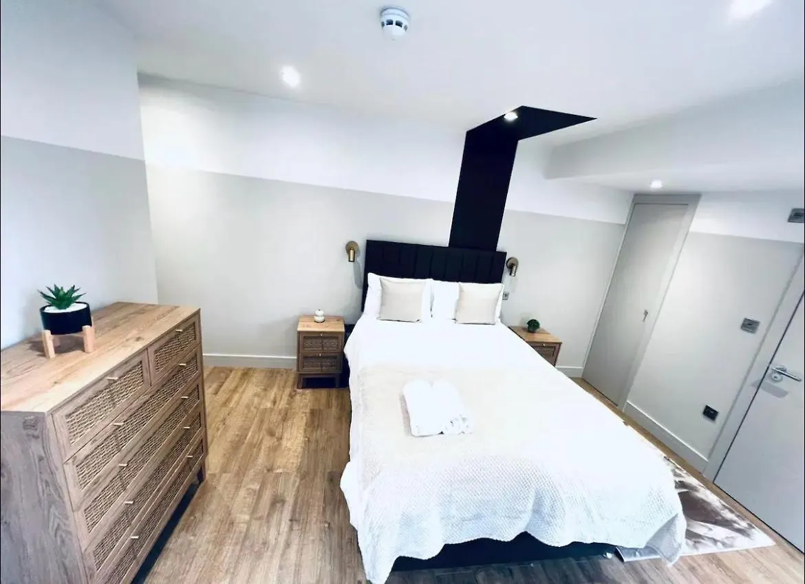 Appart hôtel London South Charming Ensuite Look Like Hotel Designer Room