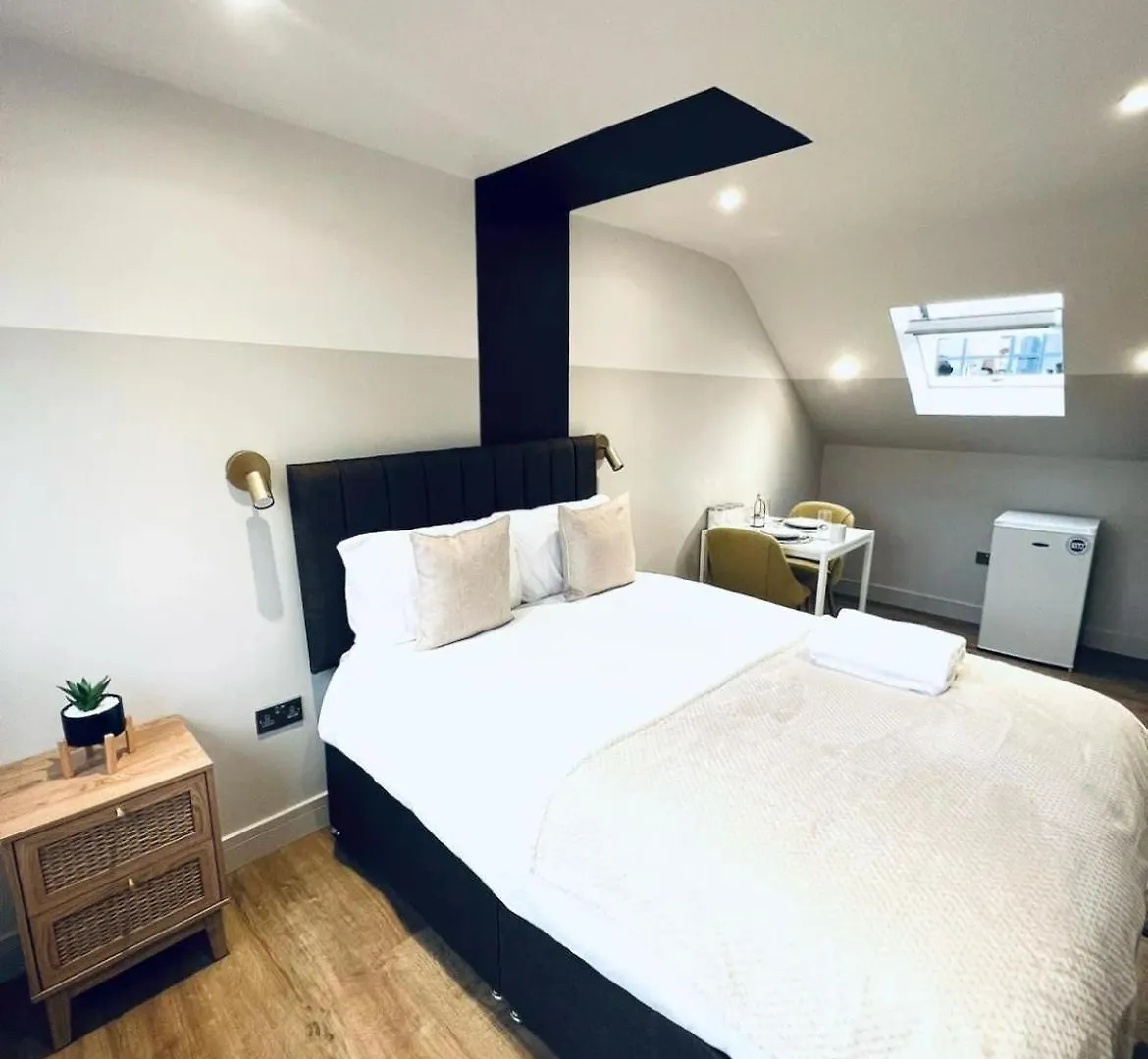 London South Charming Ensuite Look Like Hotel Designer Room 0*,